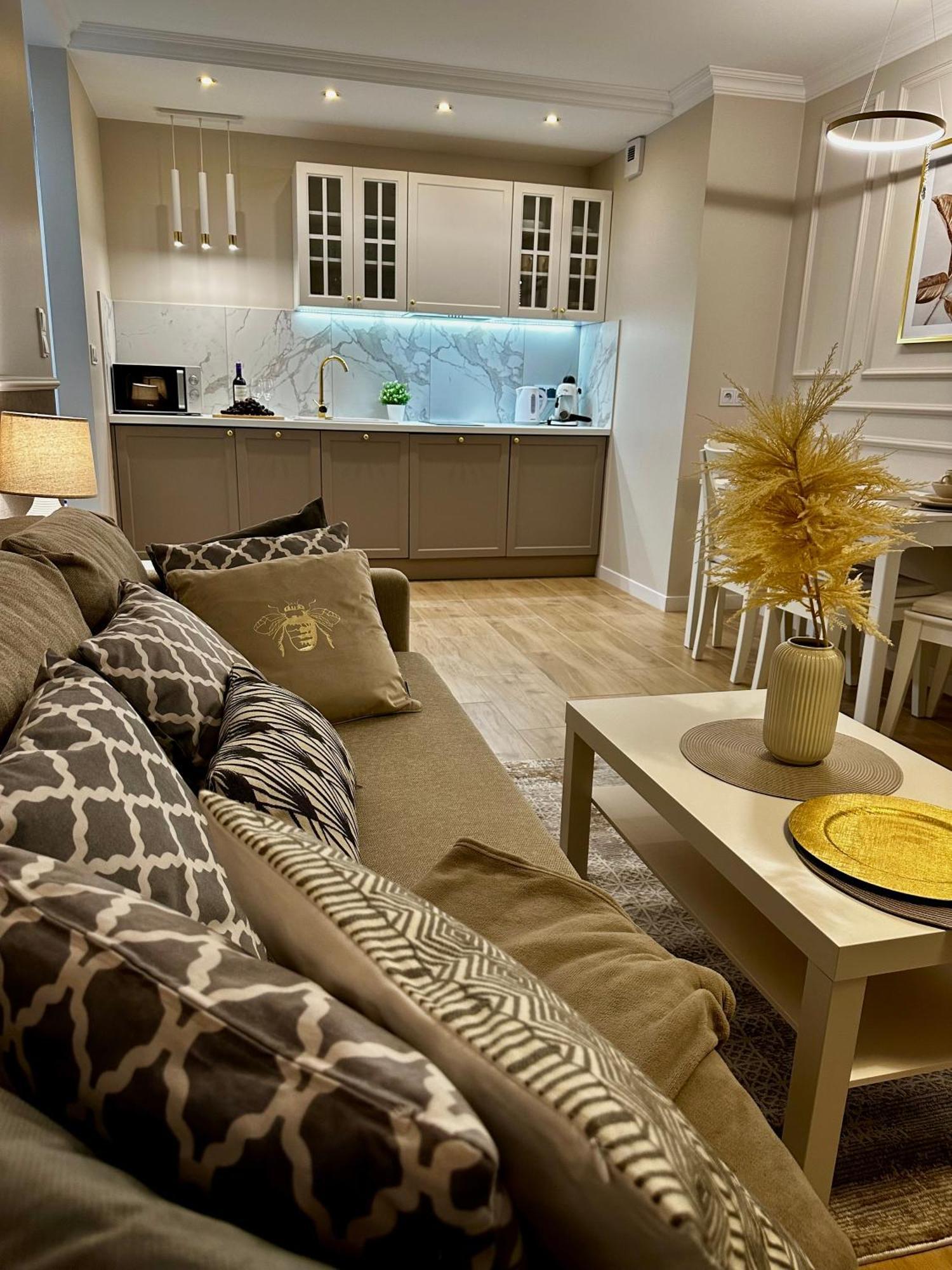 Apartamenty Kielce- Klonowa Nad Zalewem, 1-13 Osob, Faktura, Parking, Centrum Zewnętrze zdjęcie
